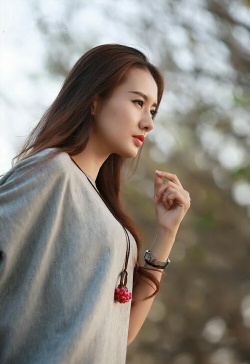 多特蒙德主打反击速度打乱对手部署，多特蒙德战术打法