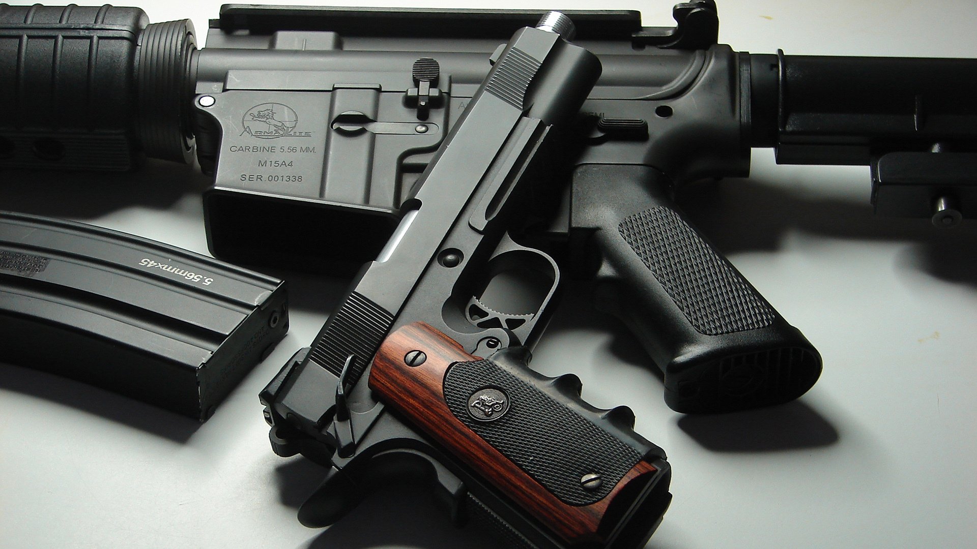 跳水决赛中立代表队A女将冷静发挥，跳水决赛运动员